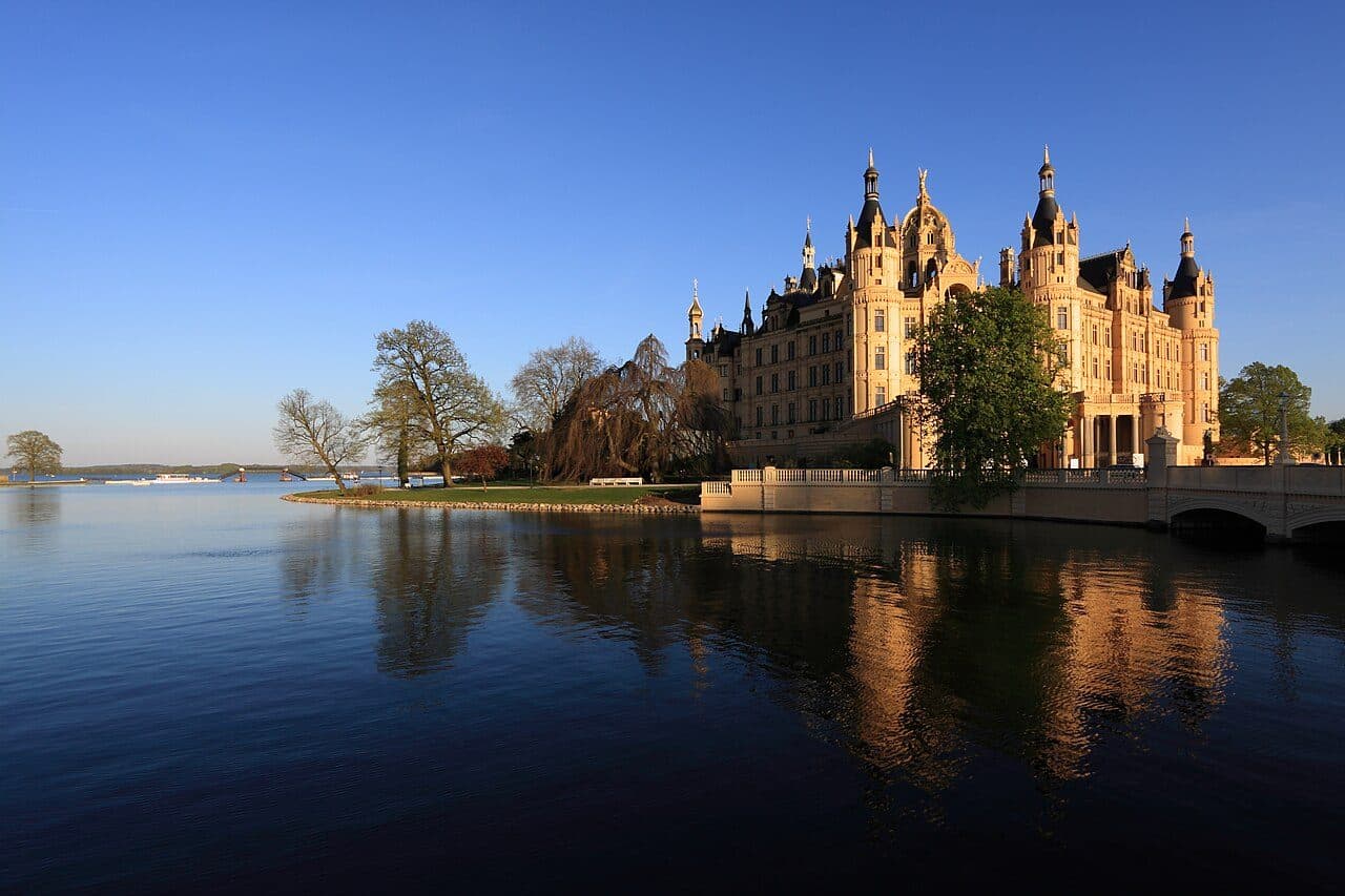 Schweriner Schloss am See